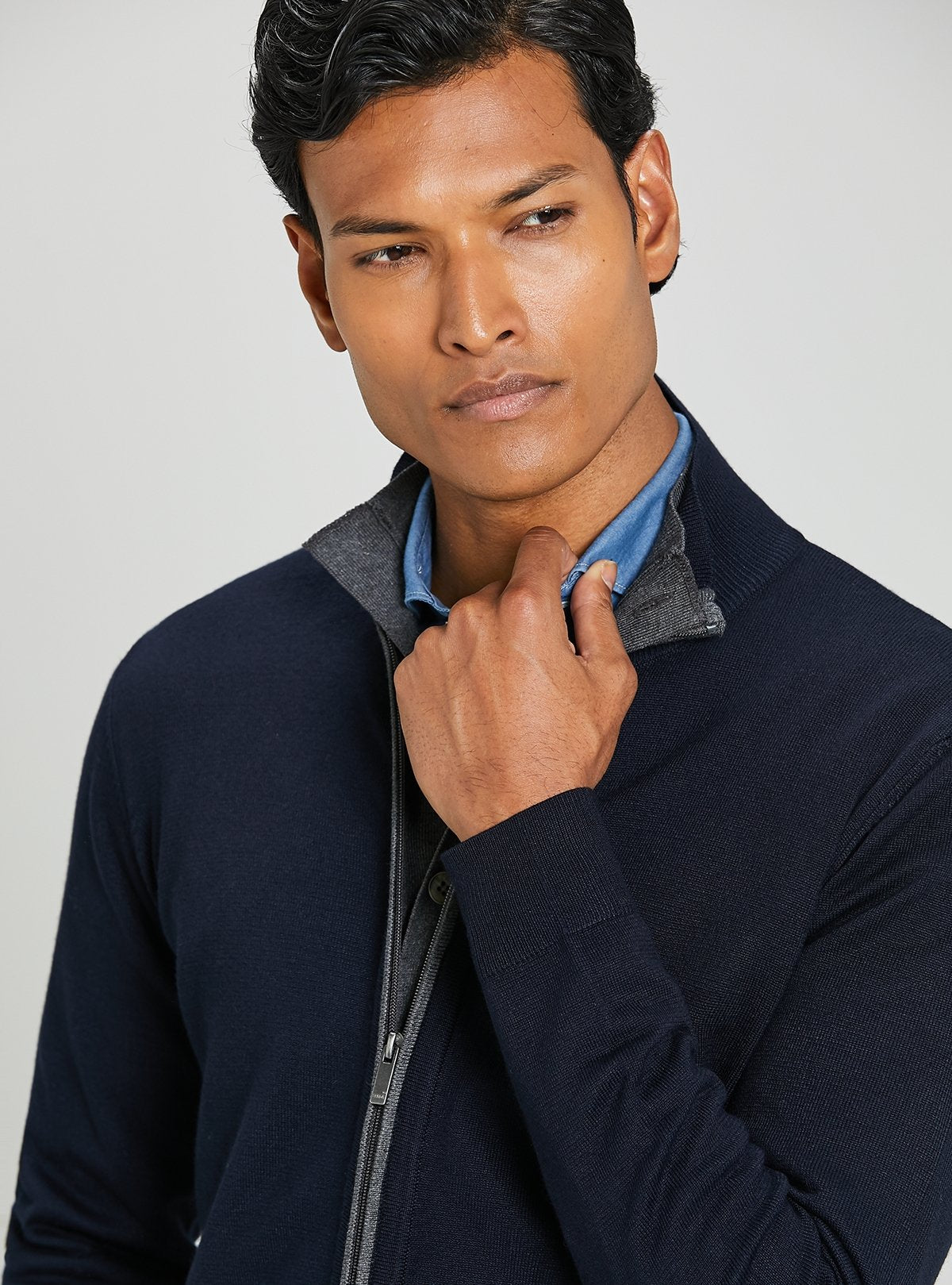 Cardigan with zip and buttons