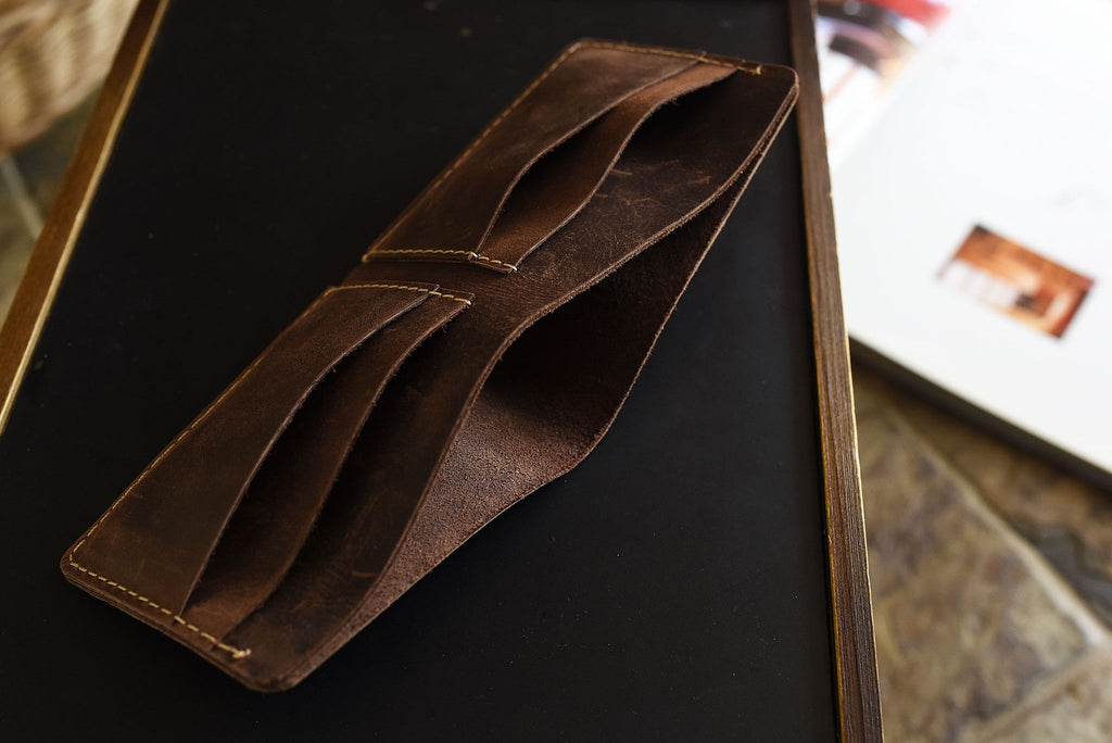 Straight Cut Bifold - ONLY AVAILABE TO US CUSTOMERS