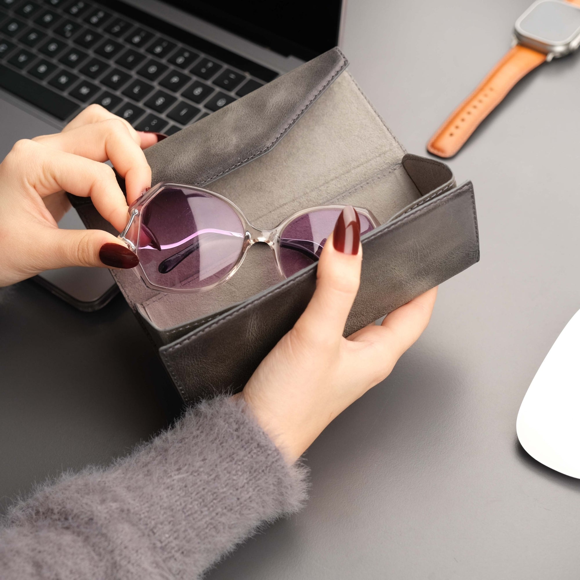 Triangle Leather Glasses Case - Vintage Eyewear Holder